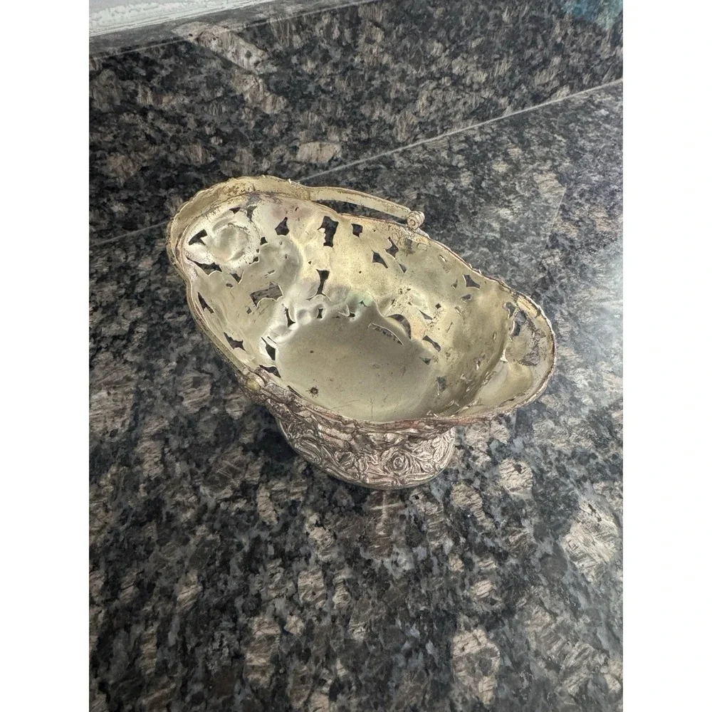Antique Silver - Toned Metal Ornate Floral Basket/Candy Dish. Trinkets, Keys‎